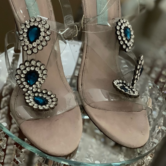 Two pairs beautiful clear with rhinestones. 1 with scraps and 1 slides in - Picture 3 of 6